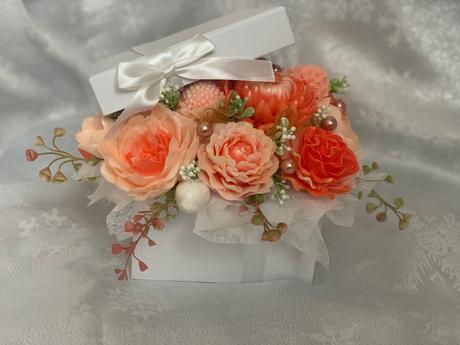 Mydlova kytica v boxe,