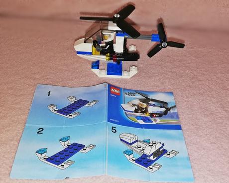 Lego city policajne auticka,