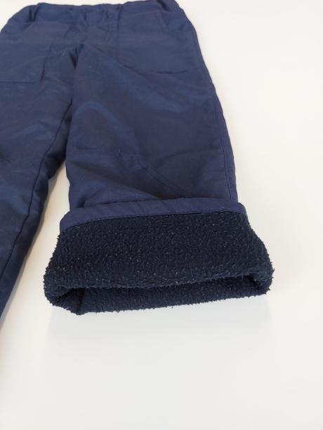 Oteplene nohavice, 86