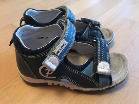 Sandálky vhodné aj ako prezúvky veľ.29, protetika,29