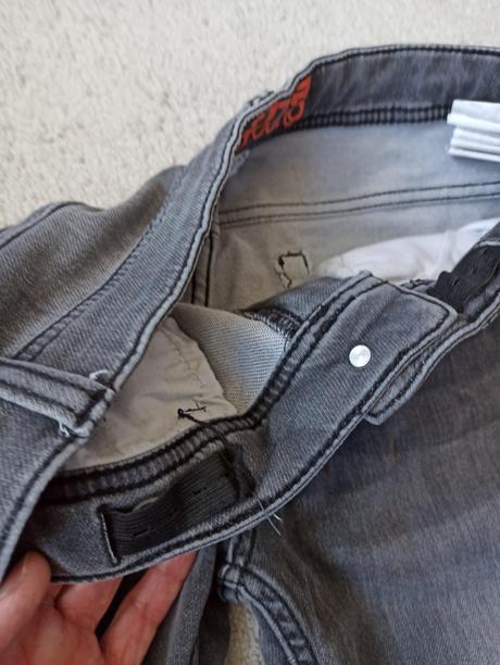 Kraťasy, chapter young,164