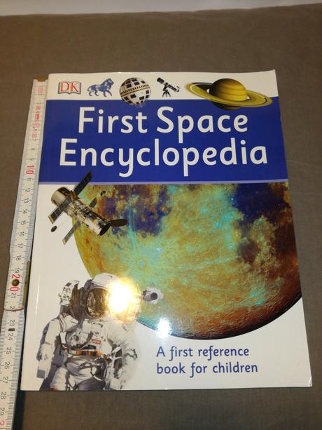 Dk first space encyclopedia  au22, 