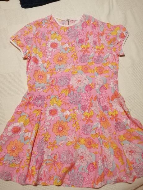 Letne saty mnohofarebne., 134