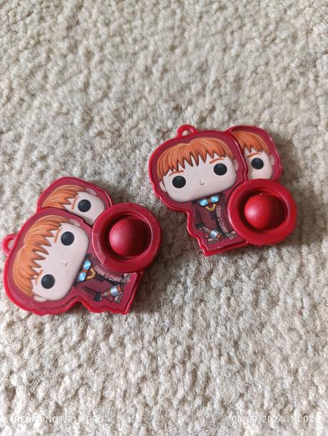 Postavičky a doplnky harry potter kinder joy, 