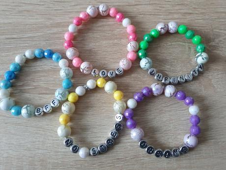 Handmade naramky s napismi, 