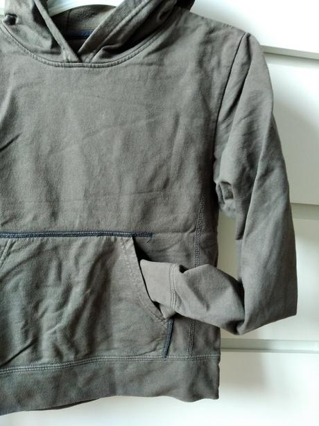 Mikina s kapucňou, 134