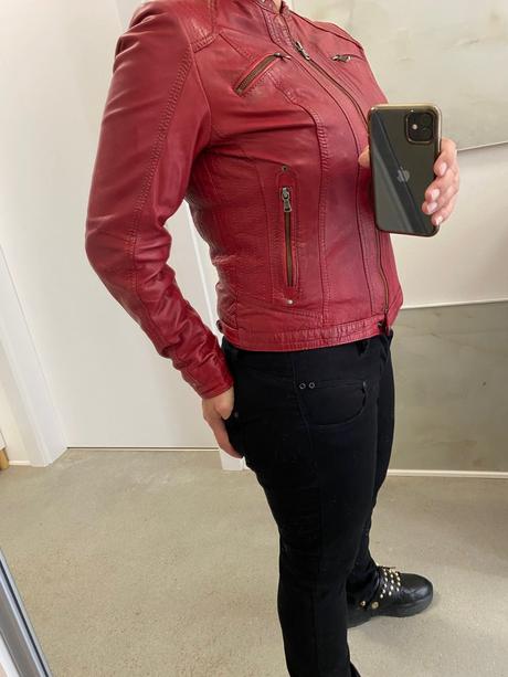 Kožená bunda saki, 38