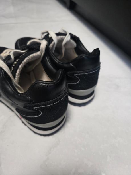 Guess tenisky, guess,31