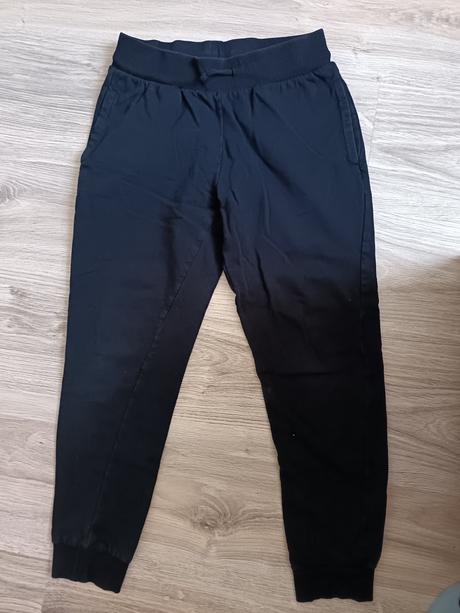 Balík teplákov, 158–170