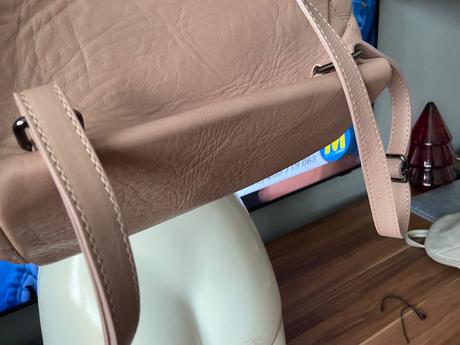 Ruksak s retiazkovou ruckou.,