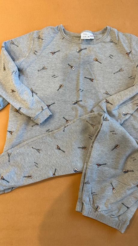 Pyžamo 10 kusov, zara,146