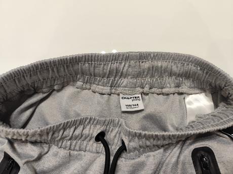 Predám chlapčenské tepláky, 158