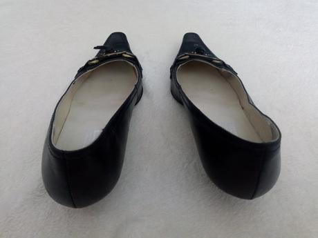 Čierne lodičky, 39