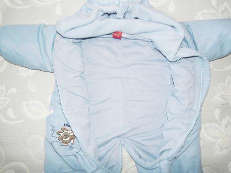 Modrý zimný overal, 74