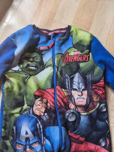 Flis overal avengera 110/116, marvel,110