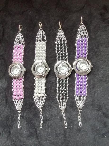 Dámske hodinky rôzne, 