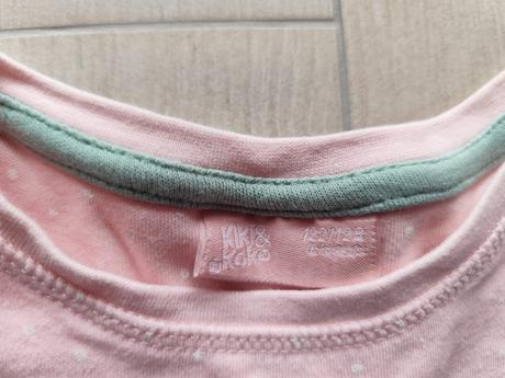 Predám dievčenské pyžamo, 122