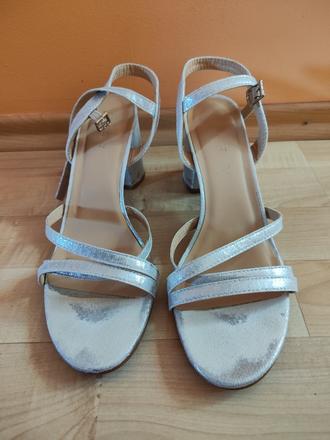 Sandálky, 39