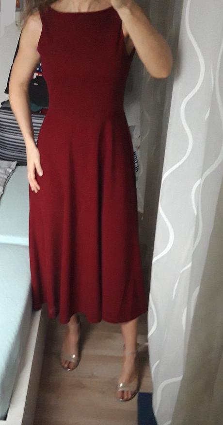 Spoločenské šaty midi, s