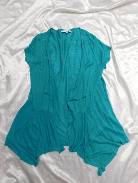 Luxusny lanovy kardigan, 38