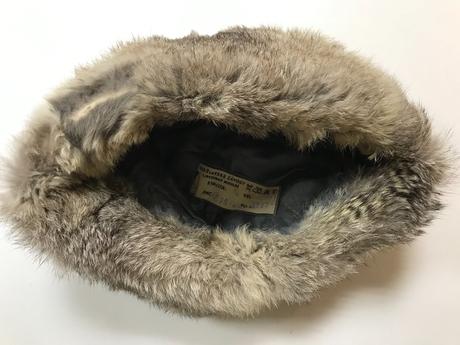 Detská ušianka zo zajaca,