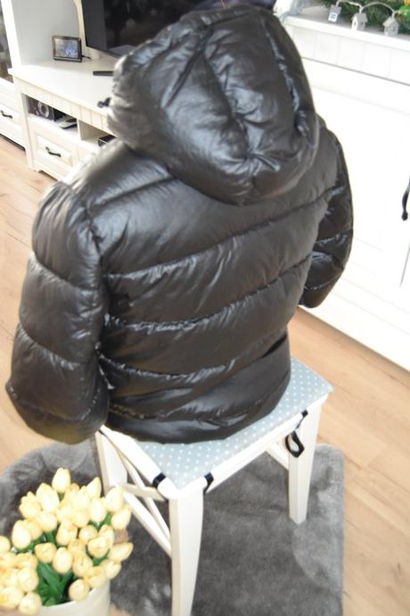 Prešívaná páperová bunda s kapucňou, veľkosť m, m