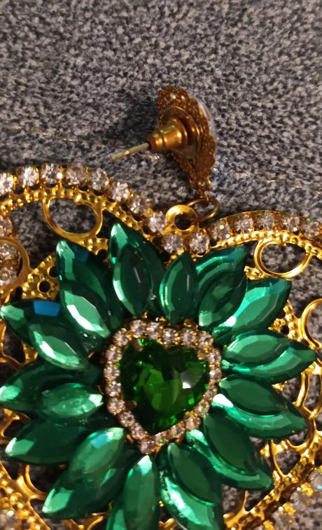 Luxusné náušnice, 