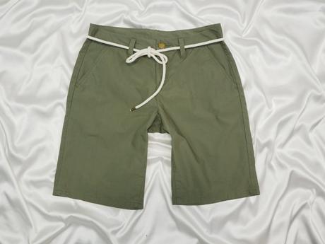 Kvalitné khaki kraťasy ever me, 38