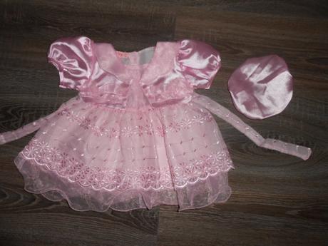 Krasne  šatky s čiapočkou na 3-6 mesiacov, baby club,68