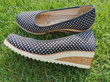 Platene bodkovane poltopanky remonte, 39