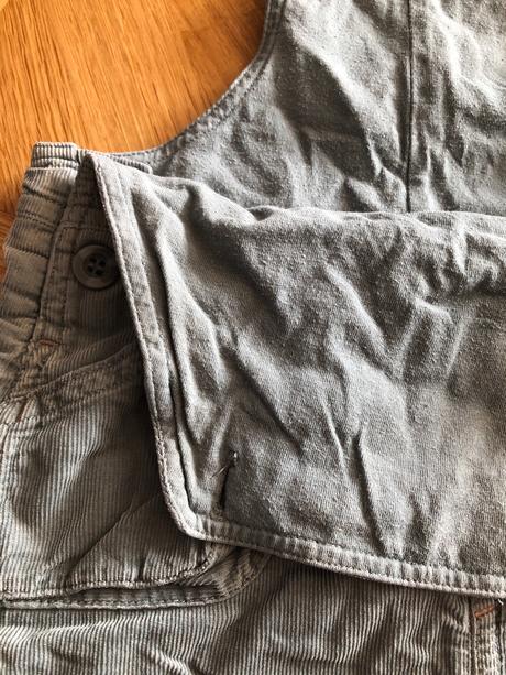 Menčestrové nohavice na traky, 68