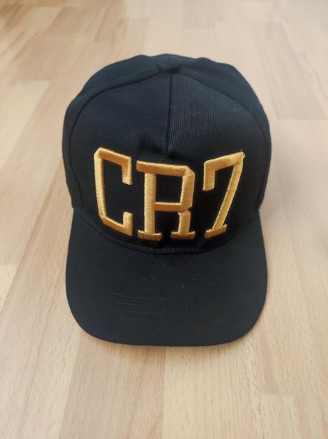 Šiltovka ronaldo, 56