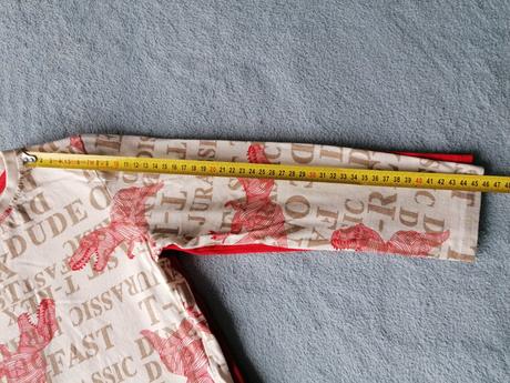 Farebné tričká, 128