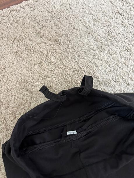 Športové legíny, decathlon,140