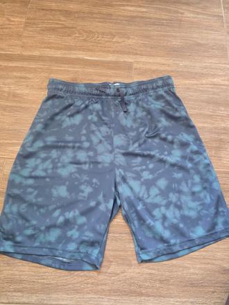 Športové šortky č.170, h&m,170