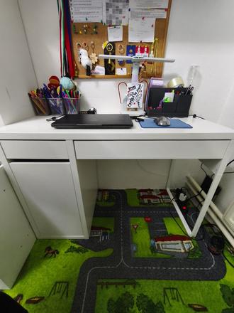Ikea písací stolík biely, 