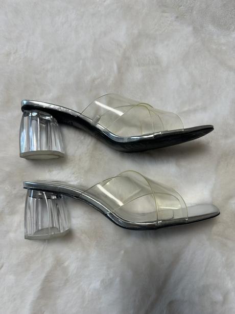 Kožené strieborné šľapky s vinylom zn. zara, zara,40