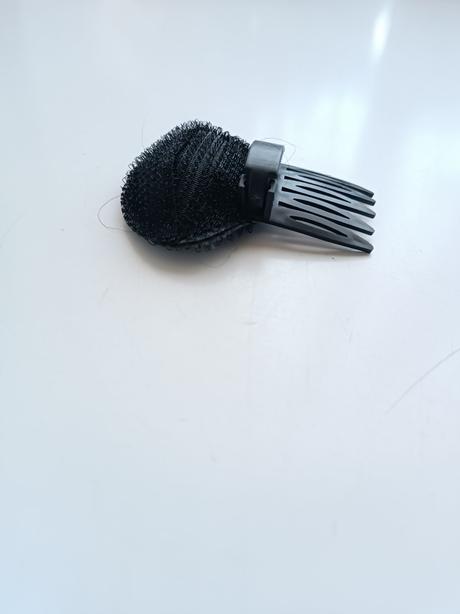 Pomôcka na úpravu vlasov, 