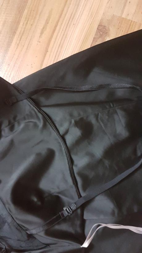 Nádherné šaty so šnurovačkou vzadu zn oasis, s