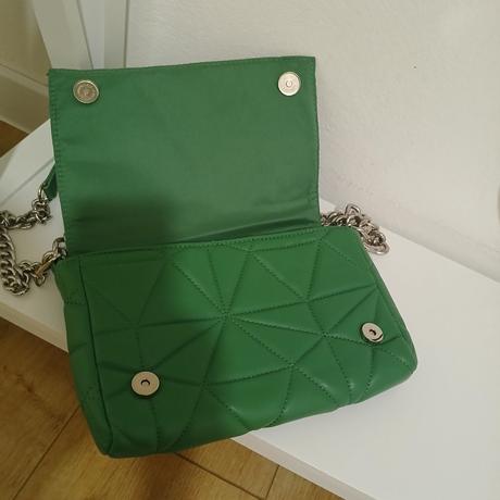 Zelená prešívaná kabelka, stradivarius