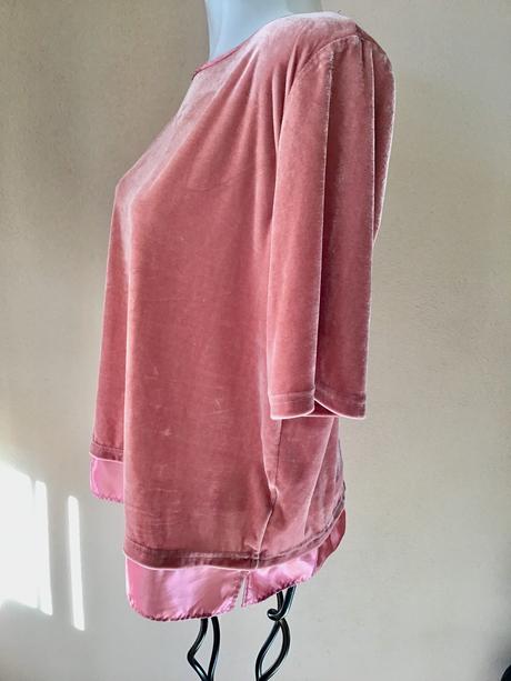 Zamatové tričko 32, 42