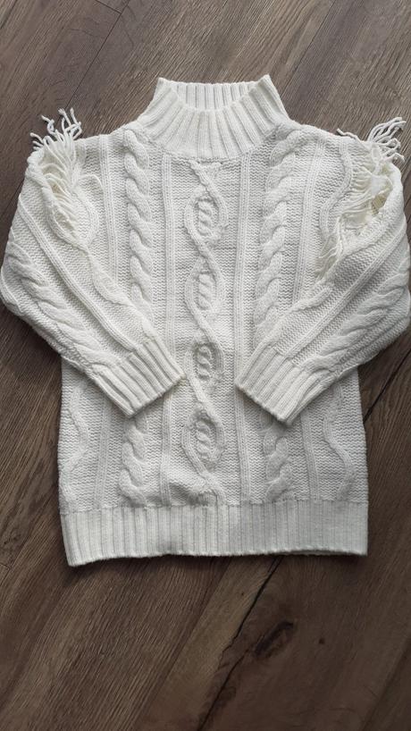 Sveter, reserved,140