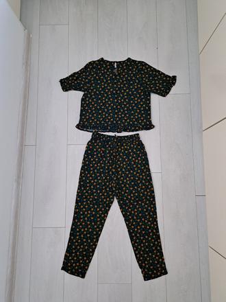 Letný kvietkovany komplet, 146