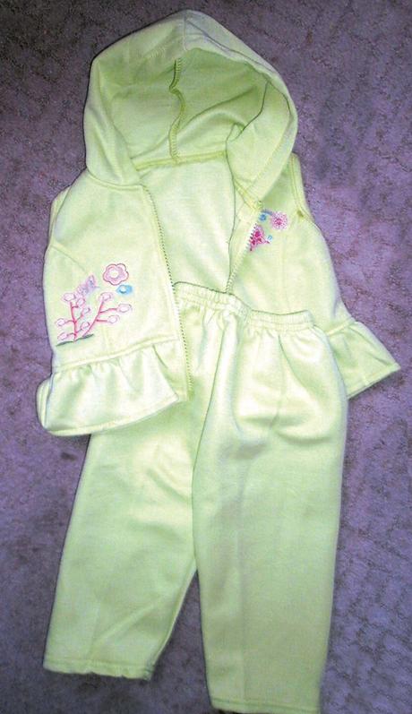 Tepláky + vestička, 74