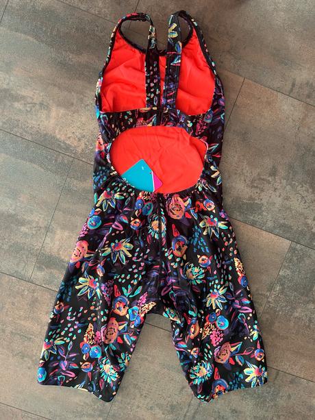 Jednodielne sportove sortkove plavky, 140