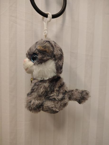 Plyšový prívesok chundelatá  mačička, 13 cm, 