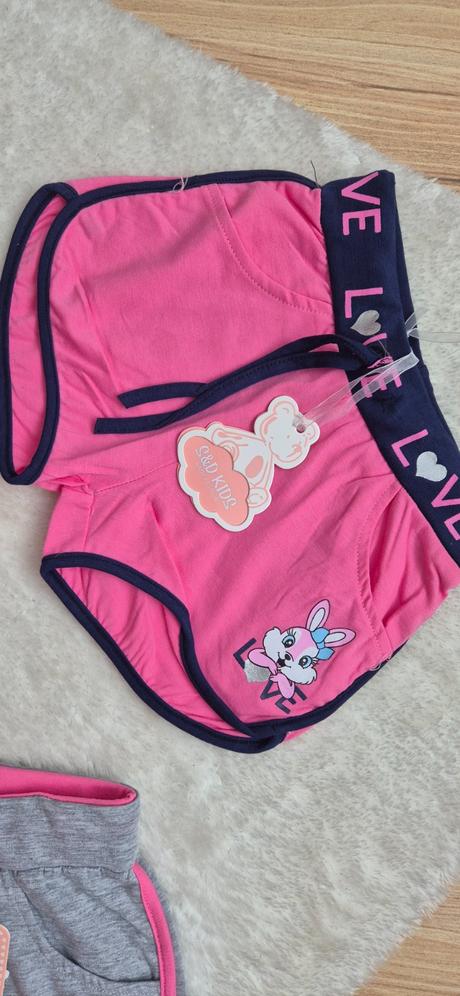 Kraťasy pre dievčatko + kabelka zdarma, 122