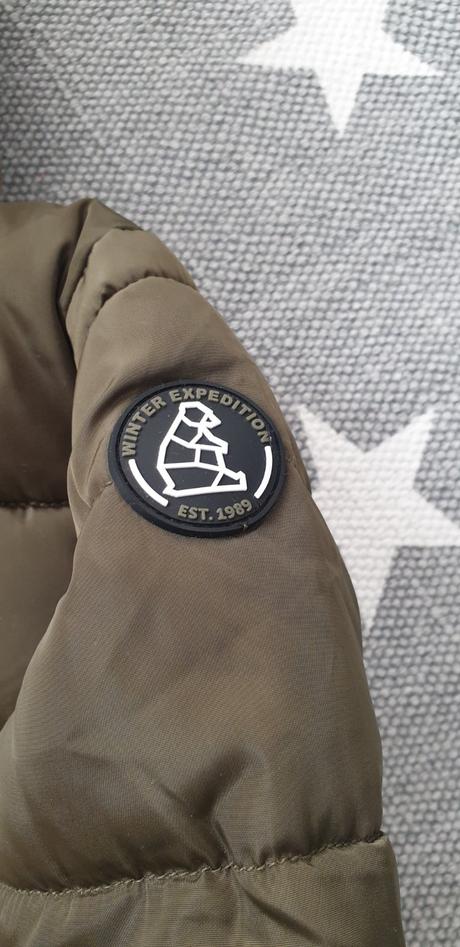 Zimna bunda reserved, reserved,74