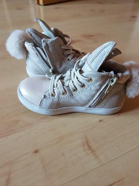 Tenisky s uskami, reserved,25