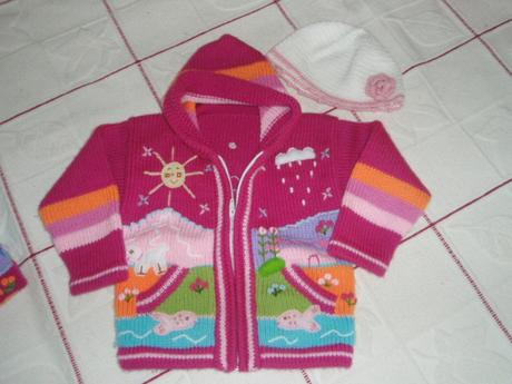 Svetrík s čiapkou, 98